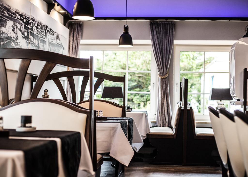 Hotel Tum Stueuermann Büsum Екстериор снимка