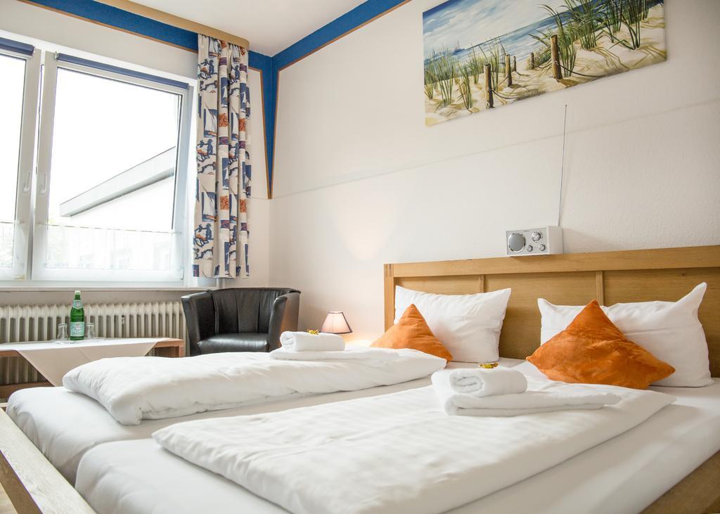Hotel Tum Stueuermann Büsum Екстериор снимка