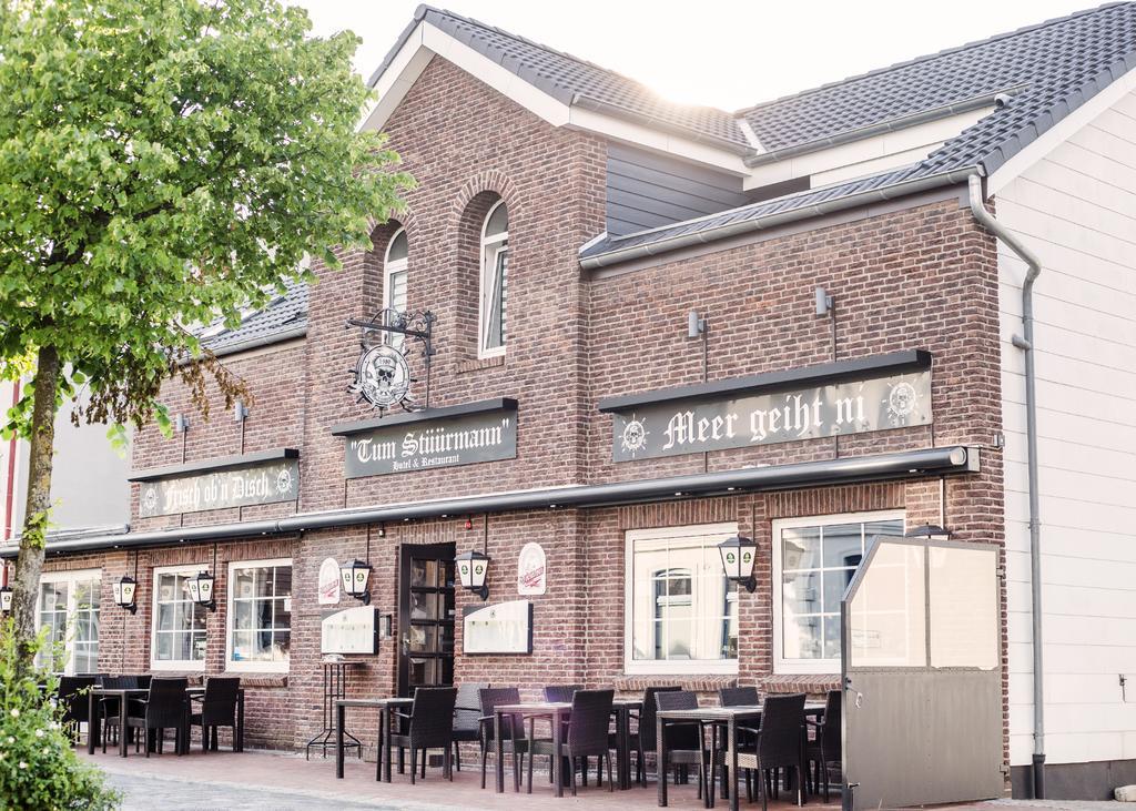 Hotel Tum Stueuermann Büsum Екстериор снимка