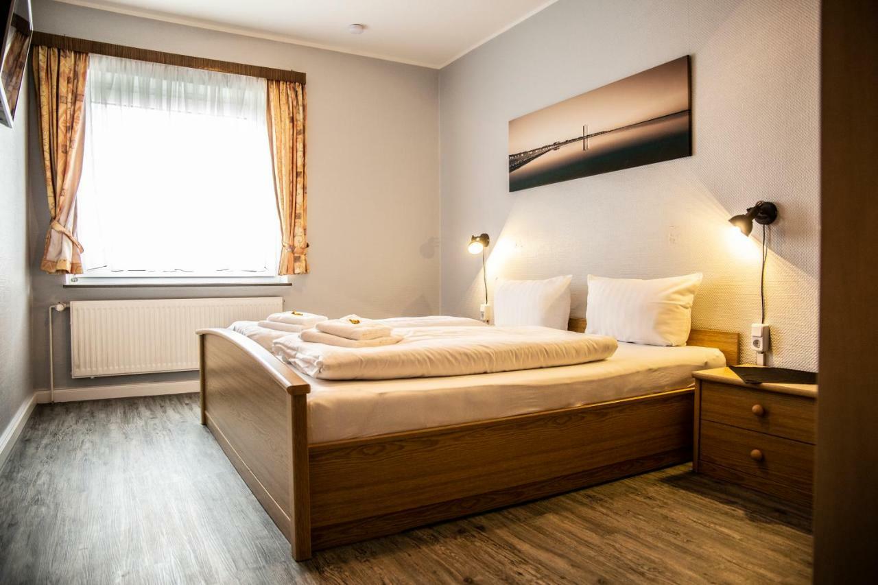 Hotel Tum Stueuermann Büsum Екстериор снимка