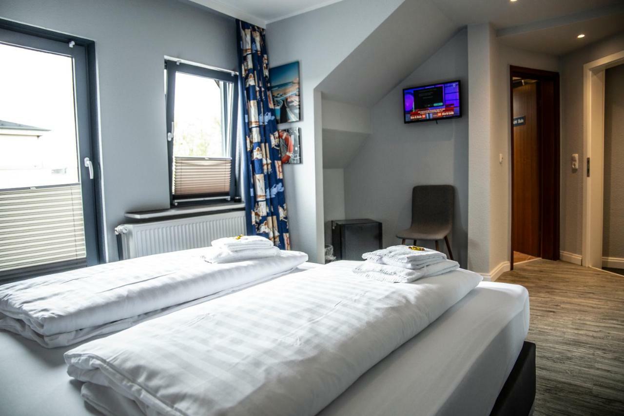 Hotel Tum Stueuermann Büsum Екстериор снимка