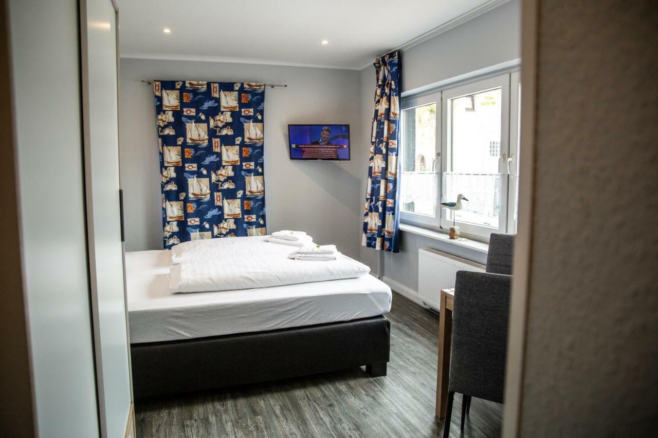 Hotel Tum Stueuermann Büsum Екстериор снимка